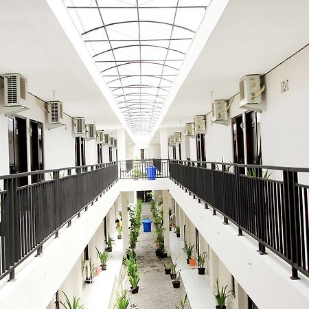 D'Paragon Pringwulung Maguwo Extérieur photo